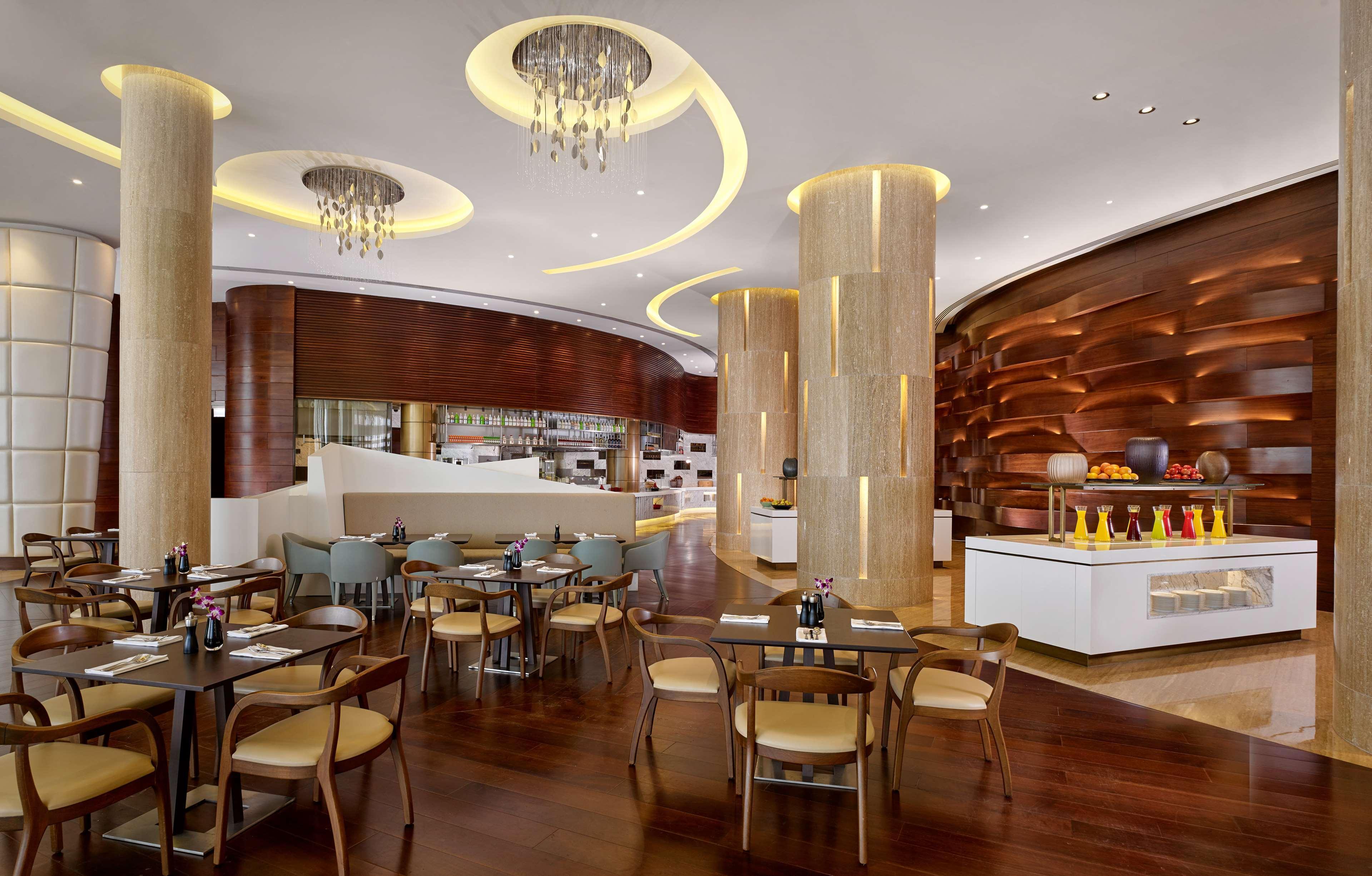 Grand Hyatt Abu Dhabi Hotel & Residences Emirates Pearl Экстерьер фото The restaurant