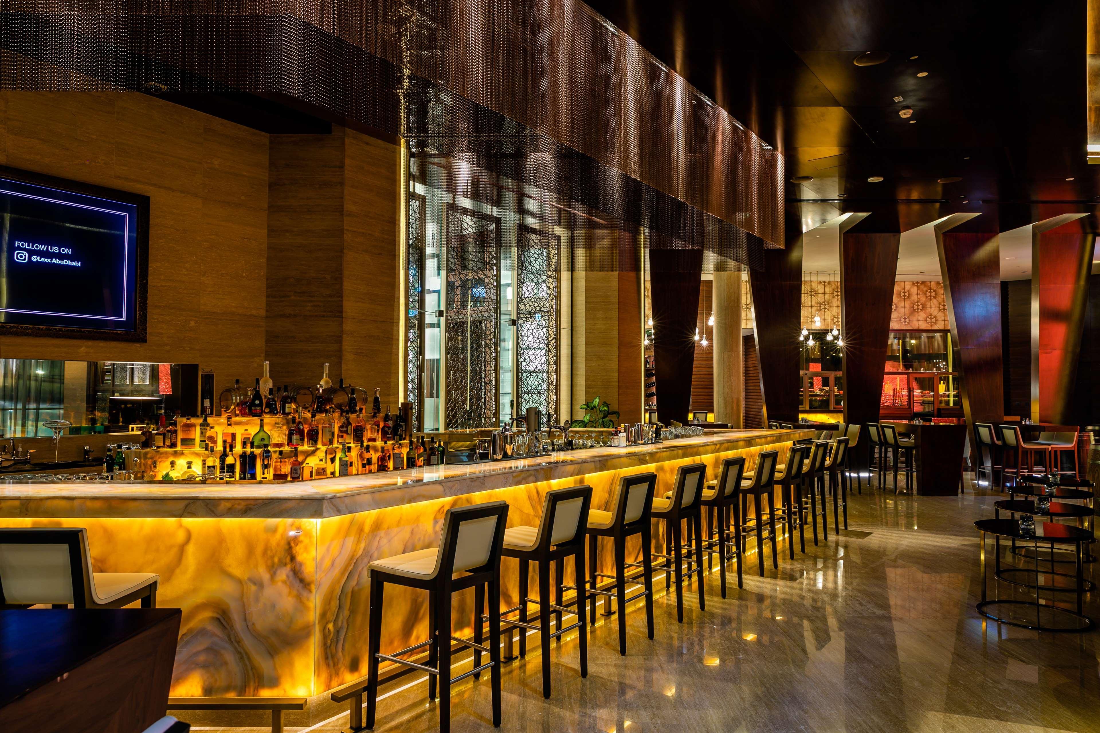 Grand Hyatt Abu Dhabi Hotel & Residences Emirates Pearl Экстерьер фото The bar at the Wynn Las Vegas
